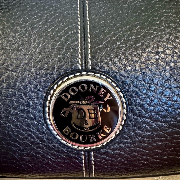 Dooney & Bourke Black Leather Shoulder Bag - Picture 2 of 6